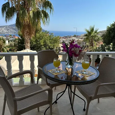 ヴィラ Rosa Kalkan *